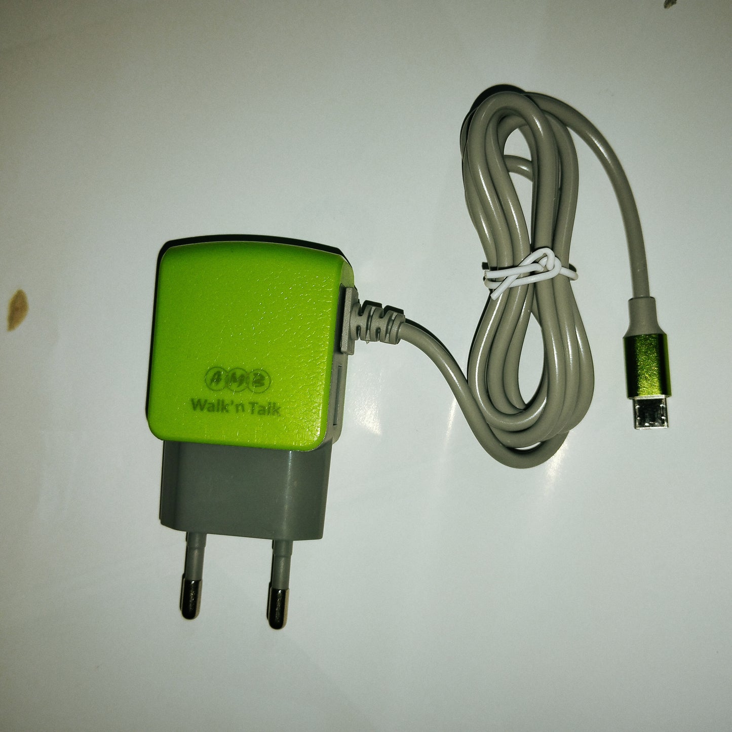 AMB Bussiness max 22 micro charger